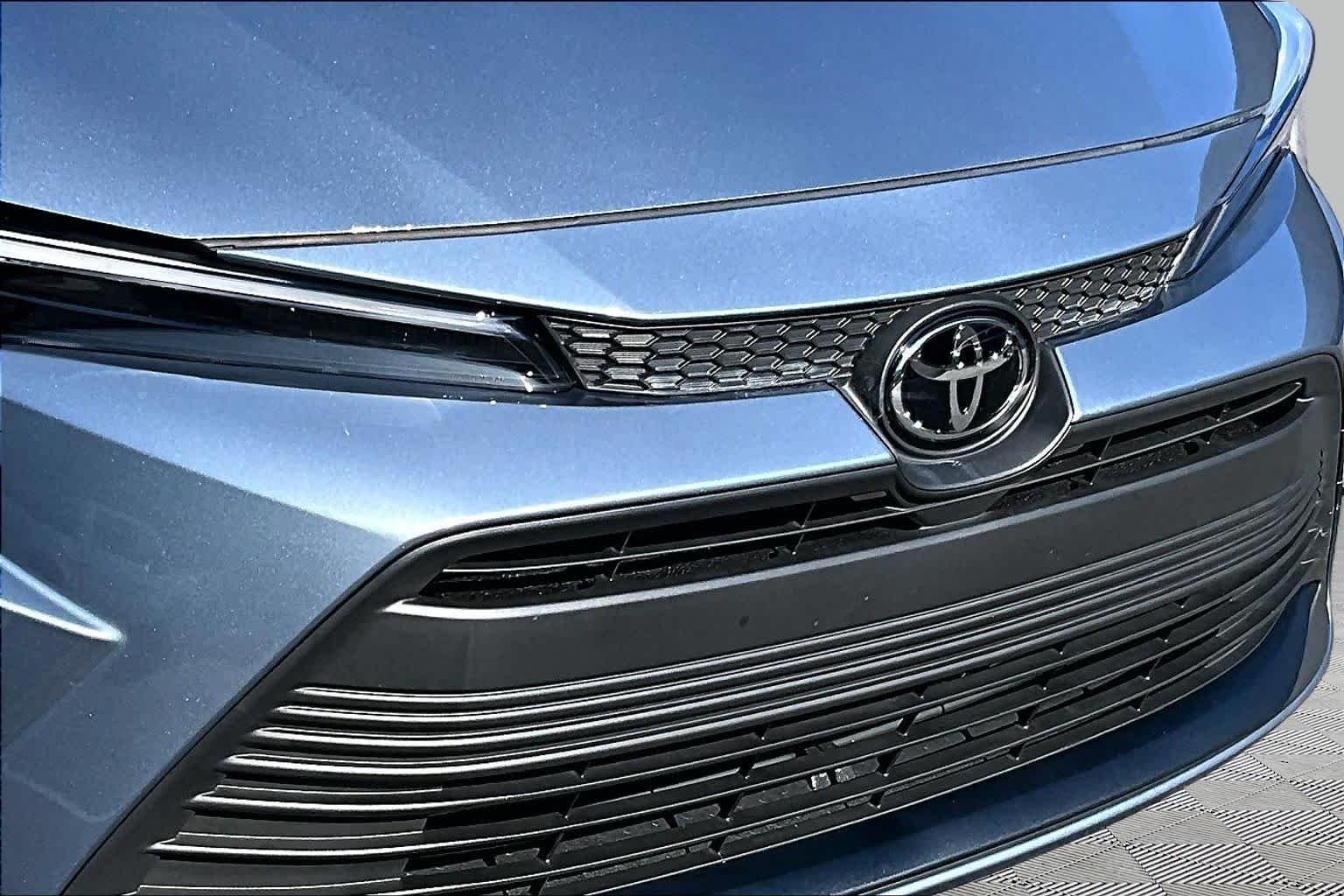 Used 2026 Celestite Toyota Hybrid LE image 30