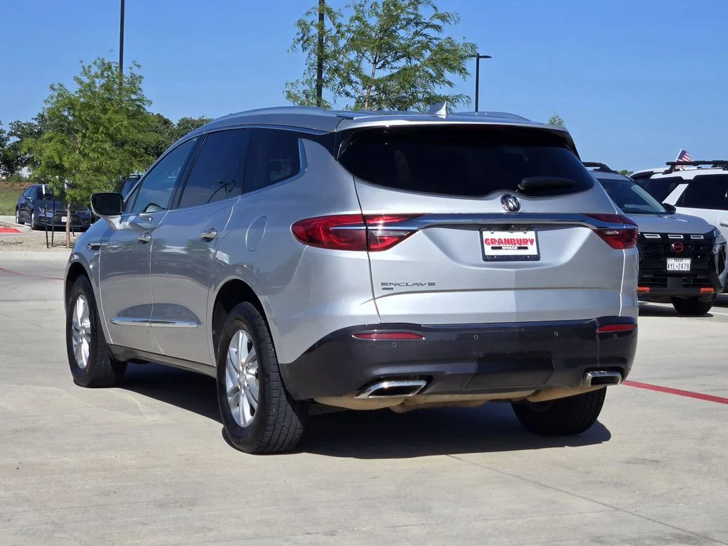 Used 2021 Silver Buick Essence image 4
