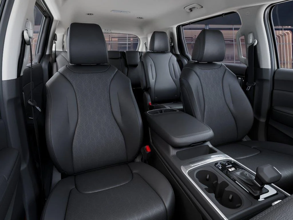 New 2027 Ivory Silver Kia EX image 15