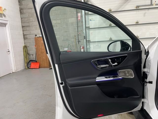 New 2026  Mercedes-Benz GLC 300 image 10