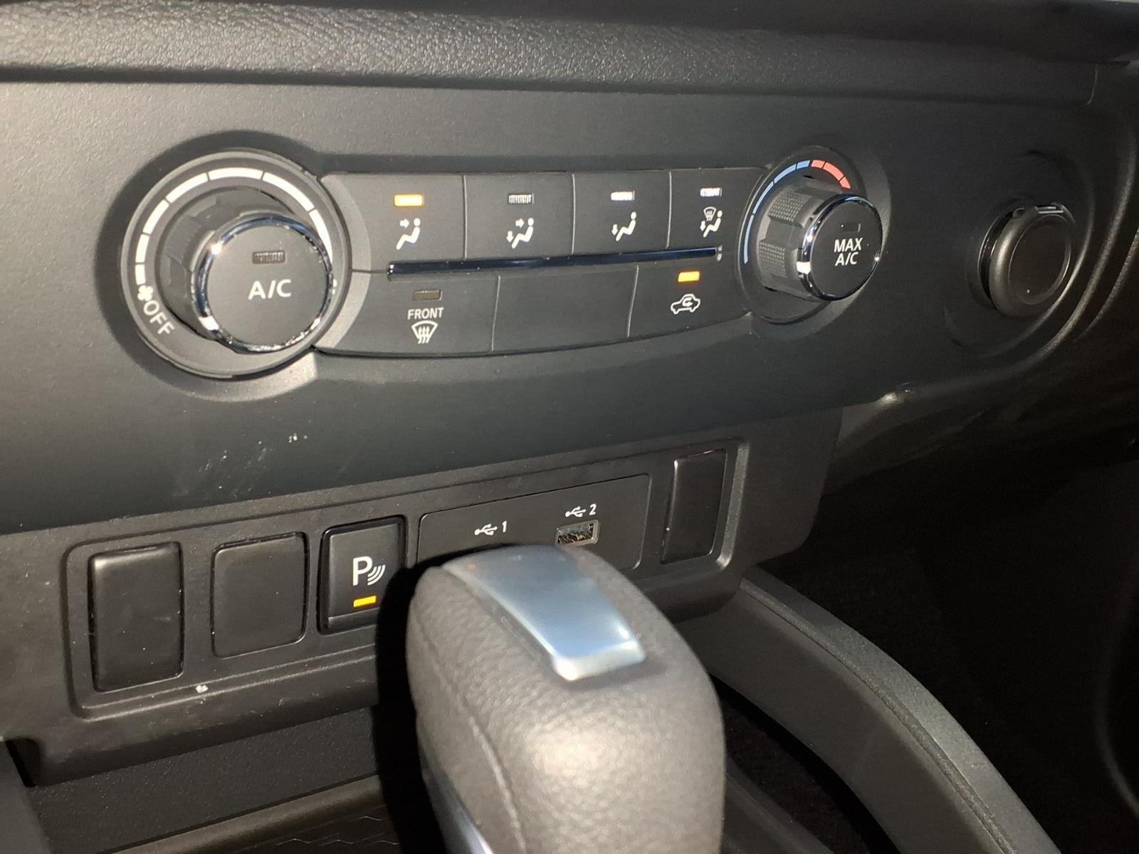 New 2026 Glacier White Nissan Crew Cab SV image 21
