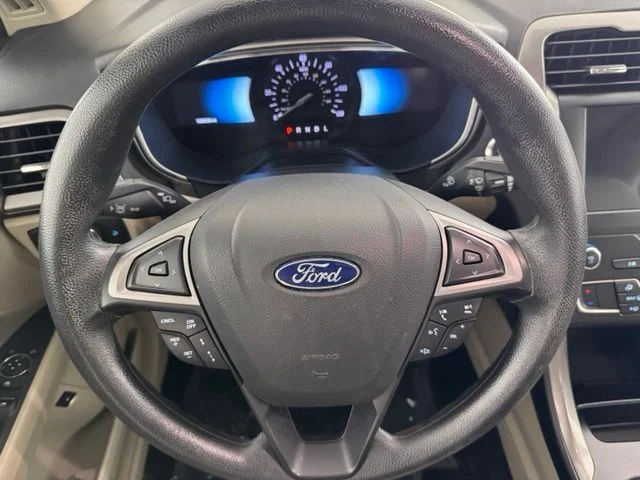 Used 2019 Blue Ford SE image 20