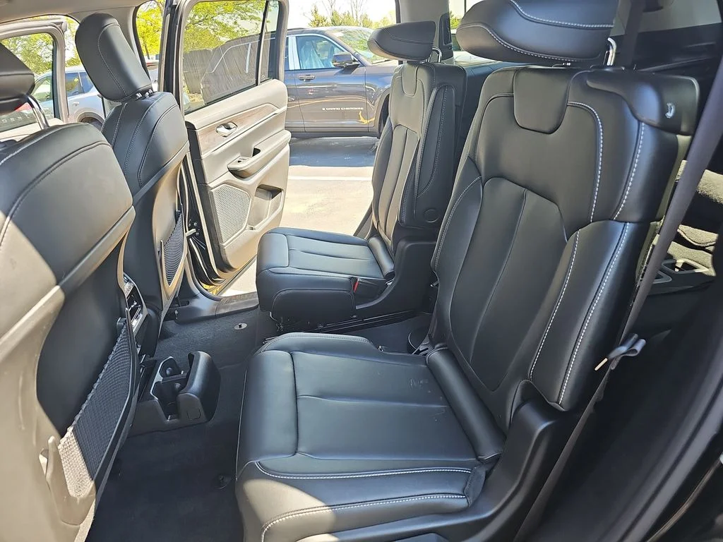 Used 2023 Black Jeep Limited image 16
