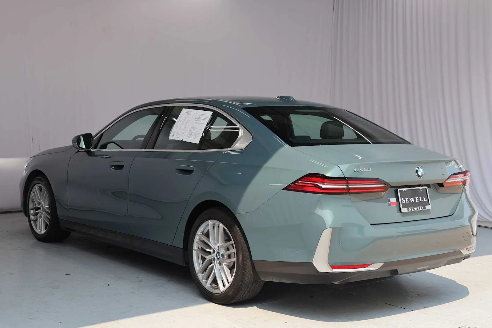 Certified Used 2025 Cape York Green Metallic BMW 530i image 7