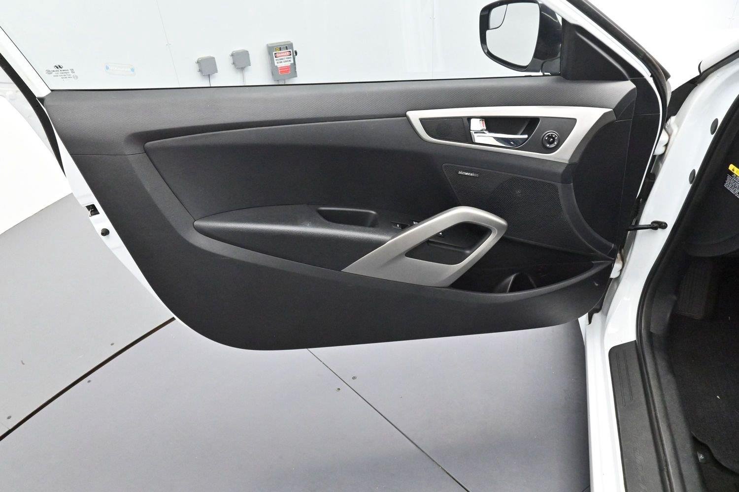 Used 2017 Century White Hyundai Value Edition image 9