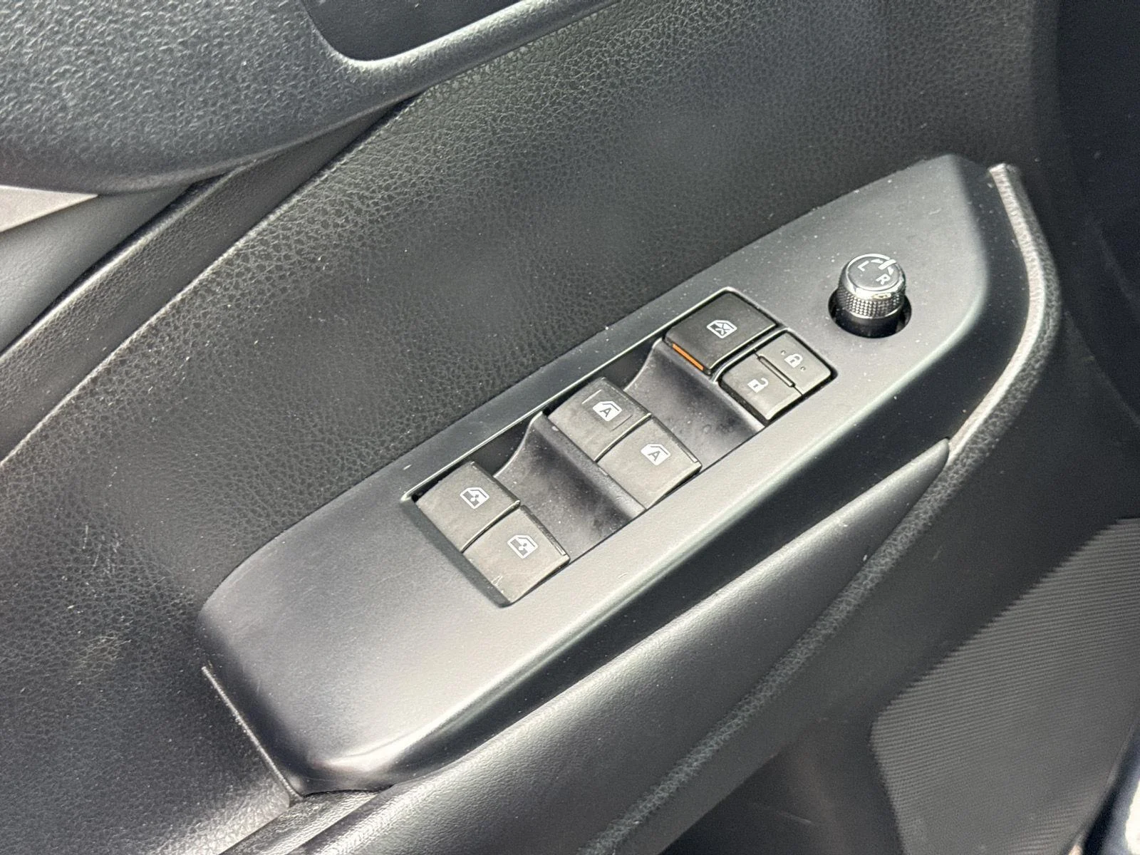 Used 2019 Midnight Black Metallic Toyota SE image 19