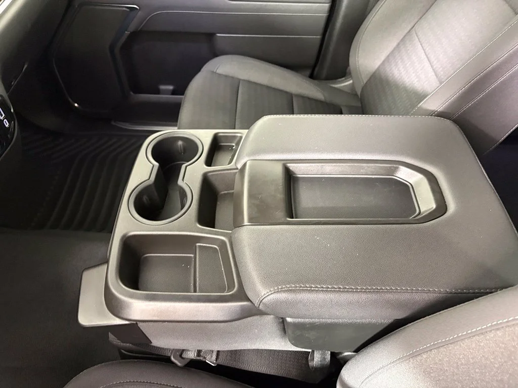 Used 2023 White Chevrolet LT image 28