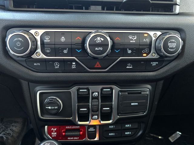 New 2026 Anvil Clearcoat Jeep Sport image 15
