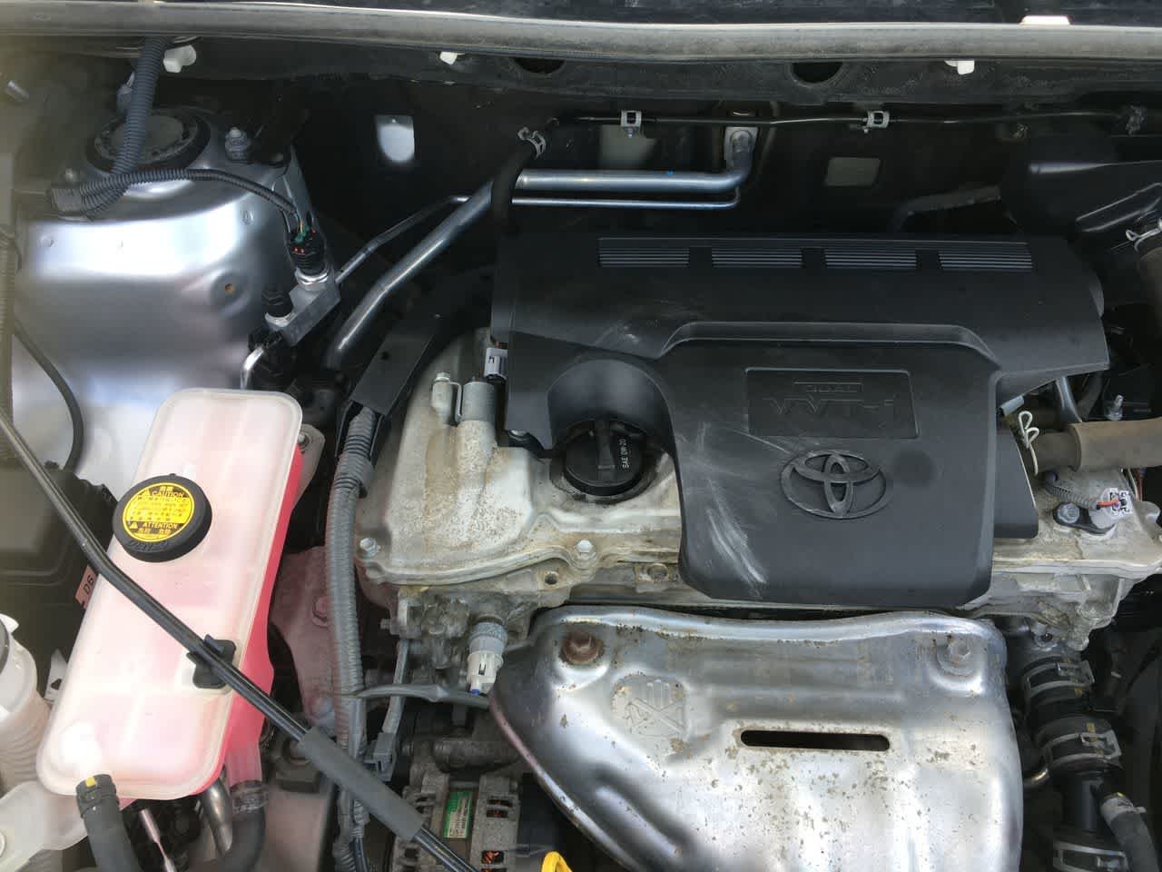 Used 2013  Toyota Limited image 10