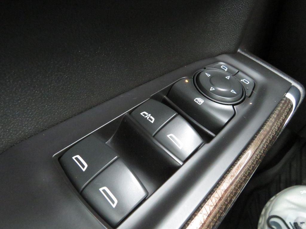 Used 2021 Red Chevrolet RST image 26