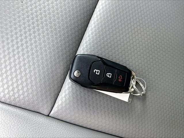 Used 2019 White Ford XL image 11