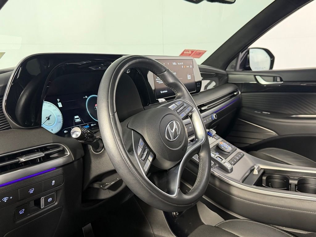 Used 2024 White Hyundai Calligraphy image 21