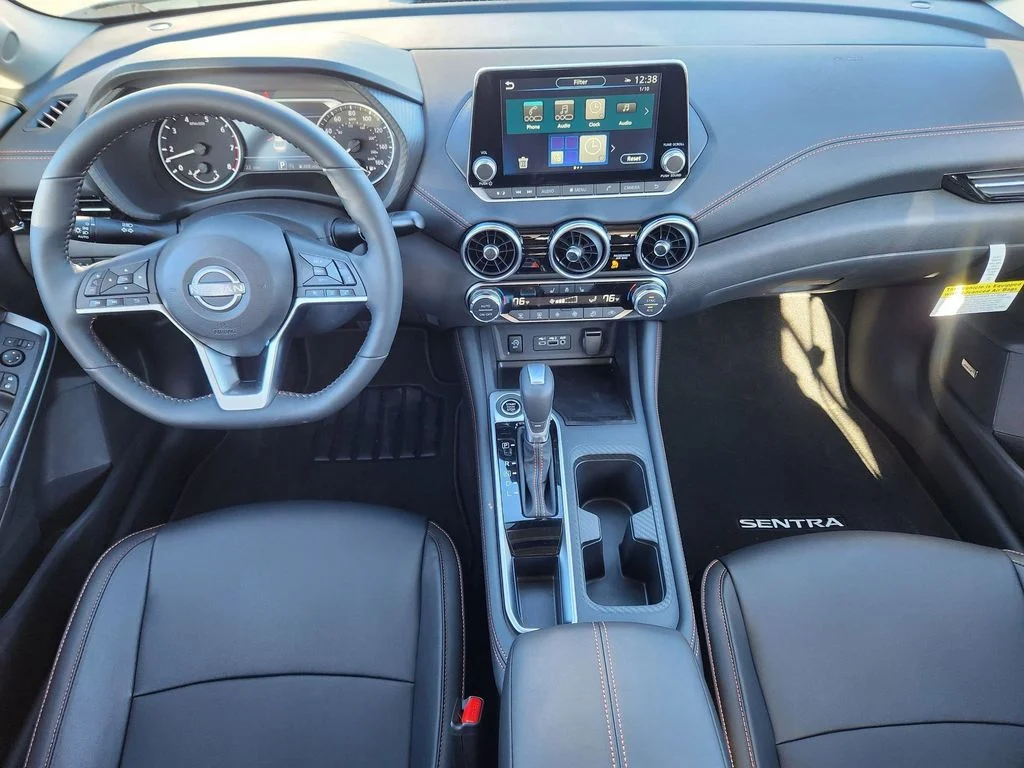 2025 Nissan Sentra SR - Photo 15
