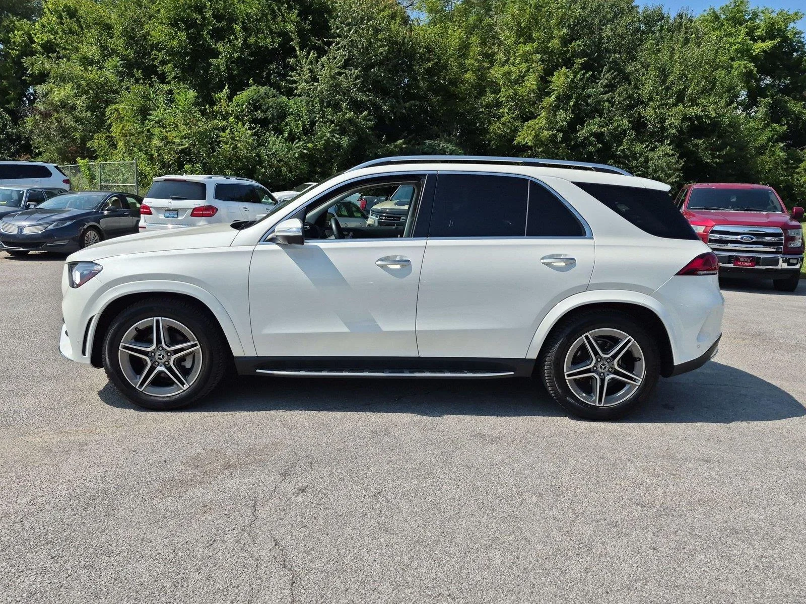 Used 2022 MANUFAKTUR Diamond White Bright Mercedes-Benz GLE 350 image 2