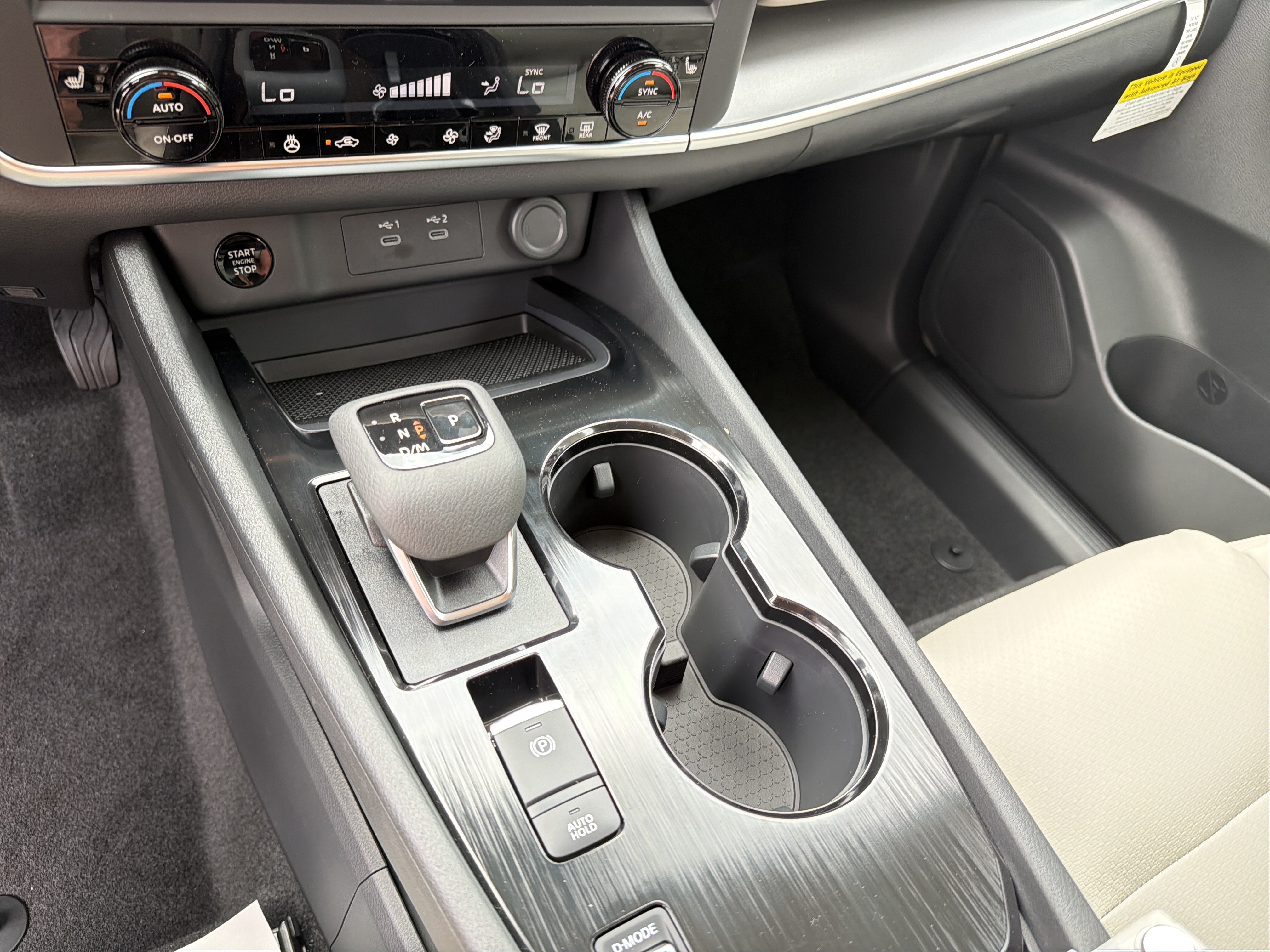New 2026 Everest White Pearl Tricoat Nissan Dark Armor image 32