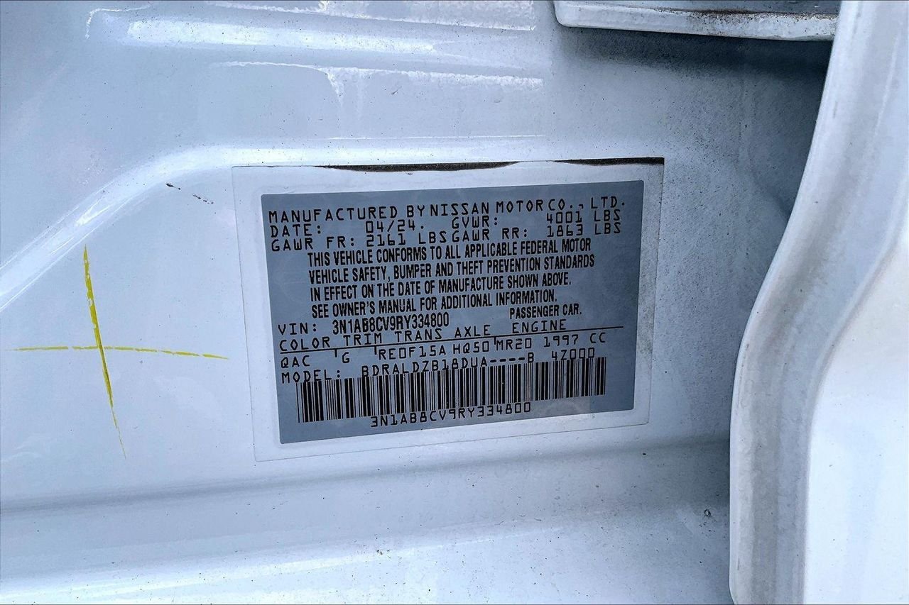 Used 2024 Aspen White Tricoat Nissan SV Xtronic CVT image 3