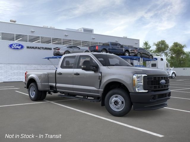 New 2026 Carbonized Gray Metallic Ford F-350® XL image 7