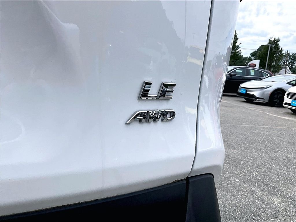 Used 2024 White Toyota LE image 29