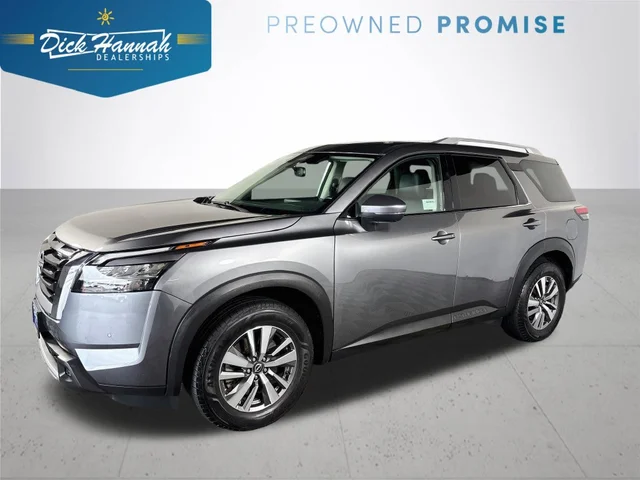 2022 Nissan Pathfinder SL