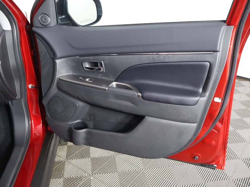 2025 Mitsubishi Outlander Sport SE - Photo 21