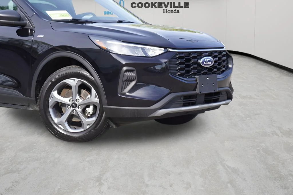 Used 2025 Black Metallic Ford ST-Line image 3