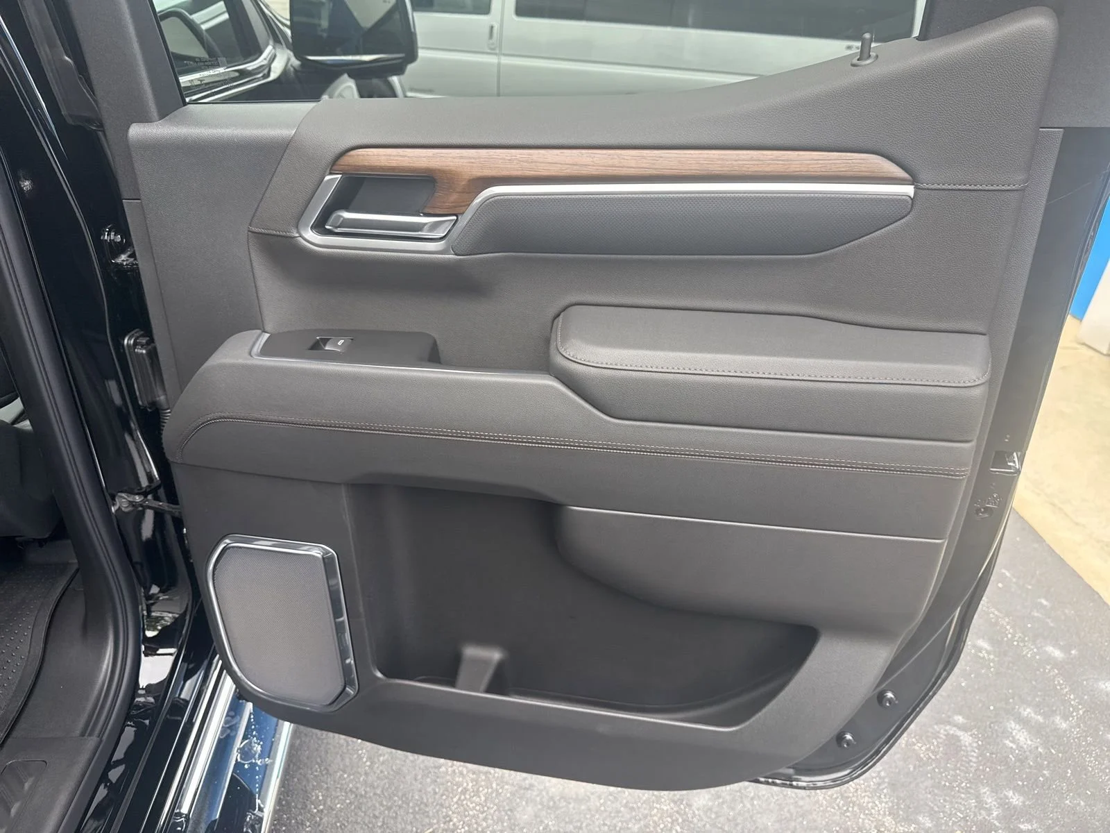 2026 Chevrolet Silverado 1500 High Country - Photo 24