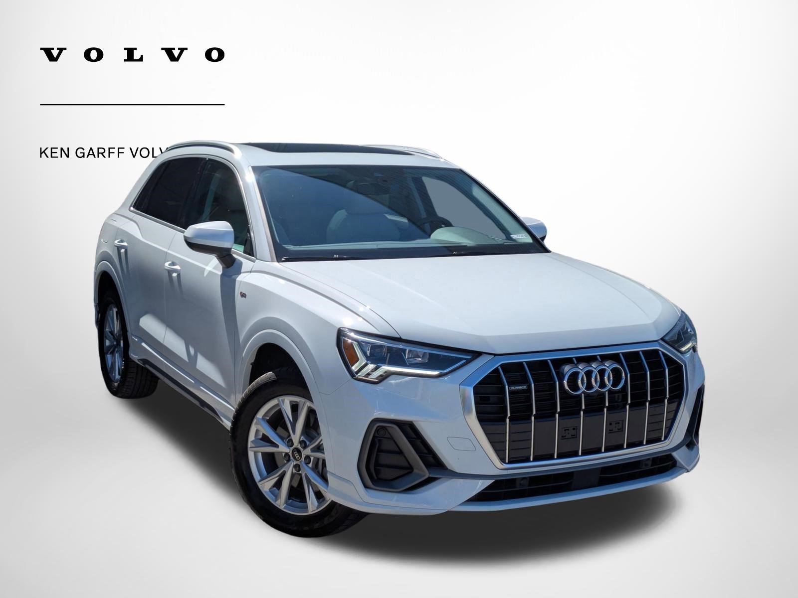 2022 Audi Q3 45 TFSI S Line Premium Plus quattro's photo