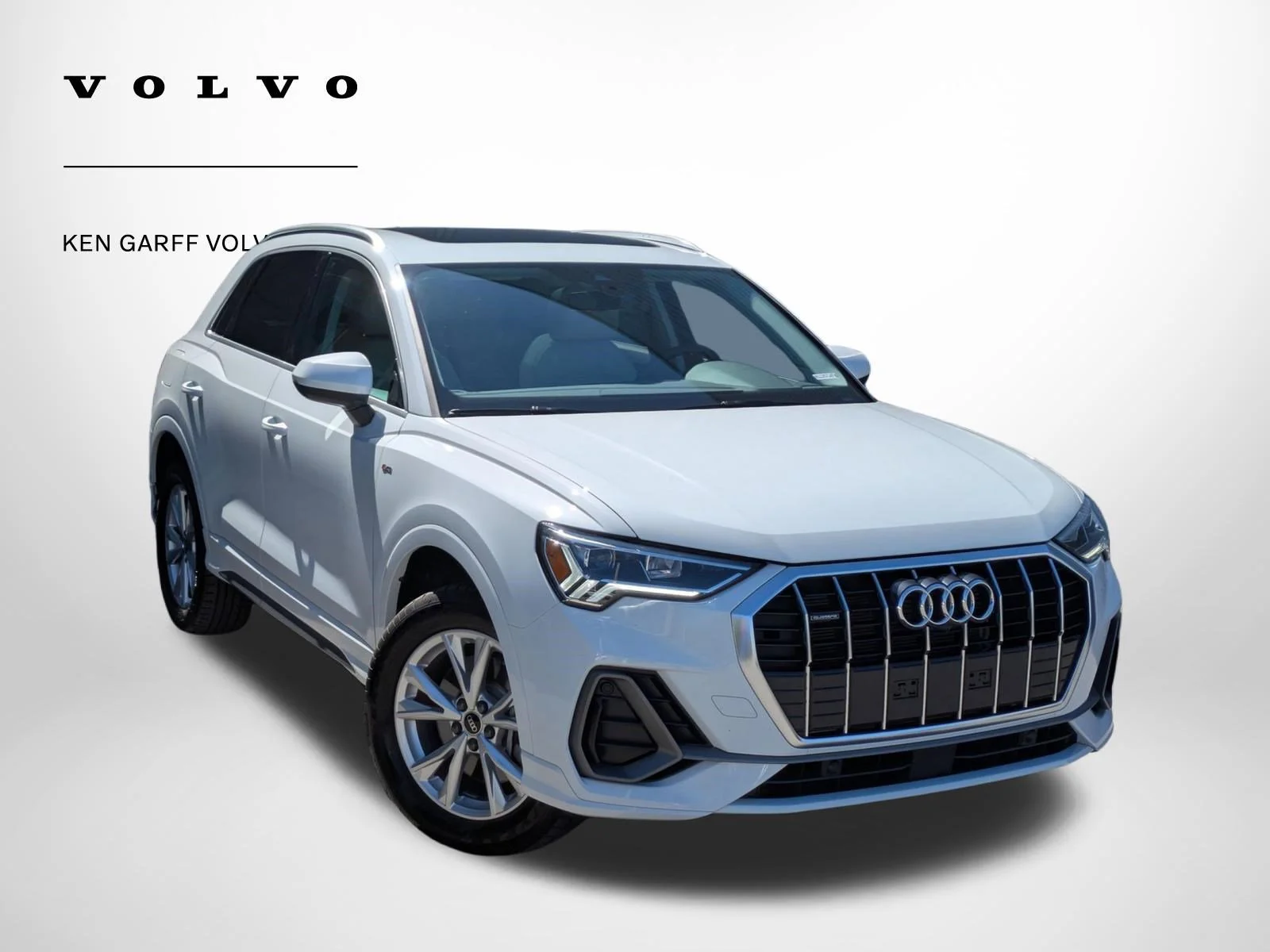 2022 Audi Q3 45 TFSI S Line Premium Plus quattro's photo