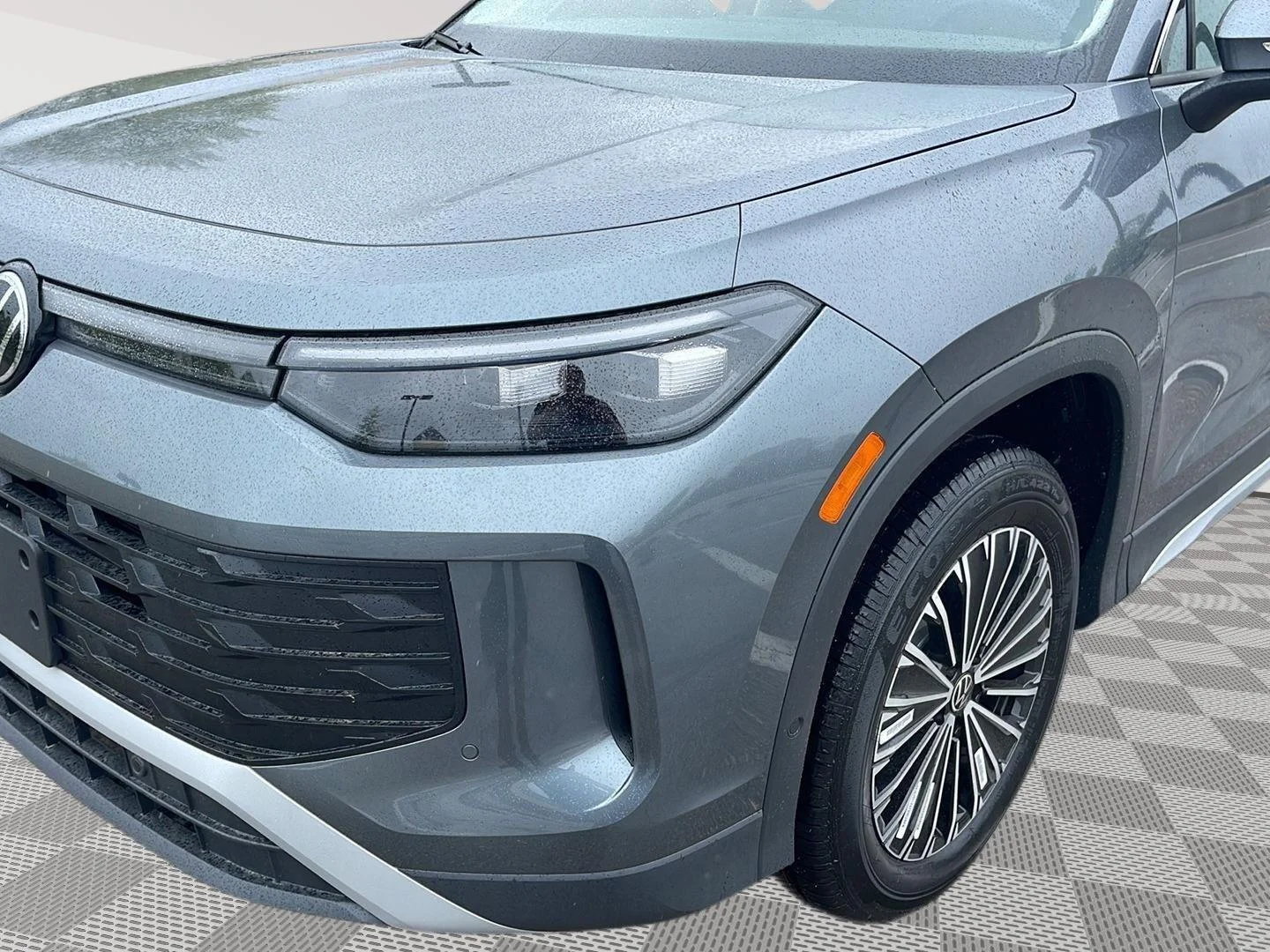 New 2026 Platinum Gray Metallic Volkswagen S image 10