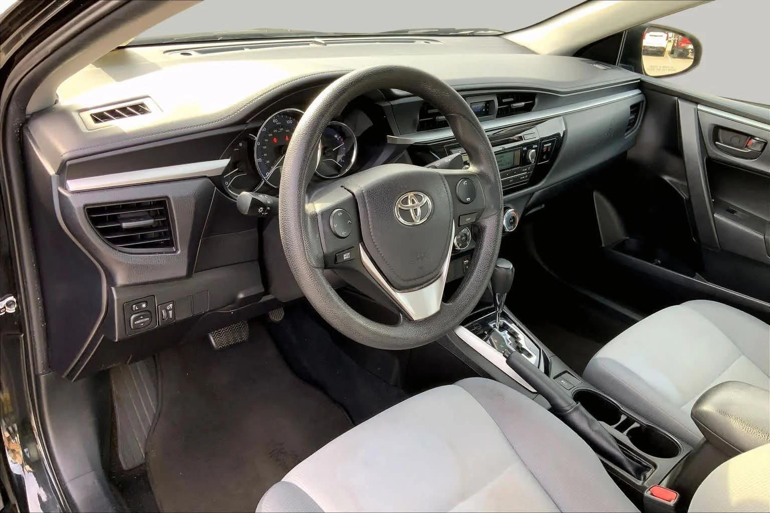 Used 2014 Black Sand Mica Toyota L image 15