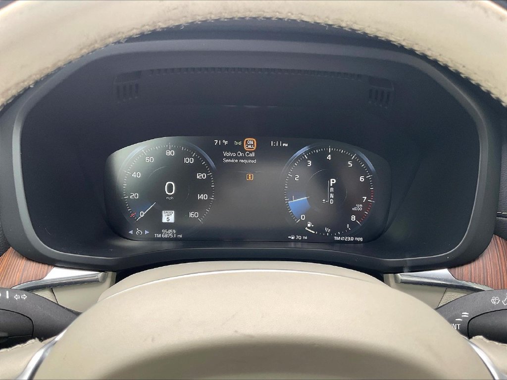 Used 2019 Black Volvo T6 Inscription image 14