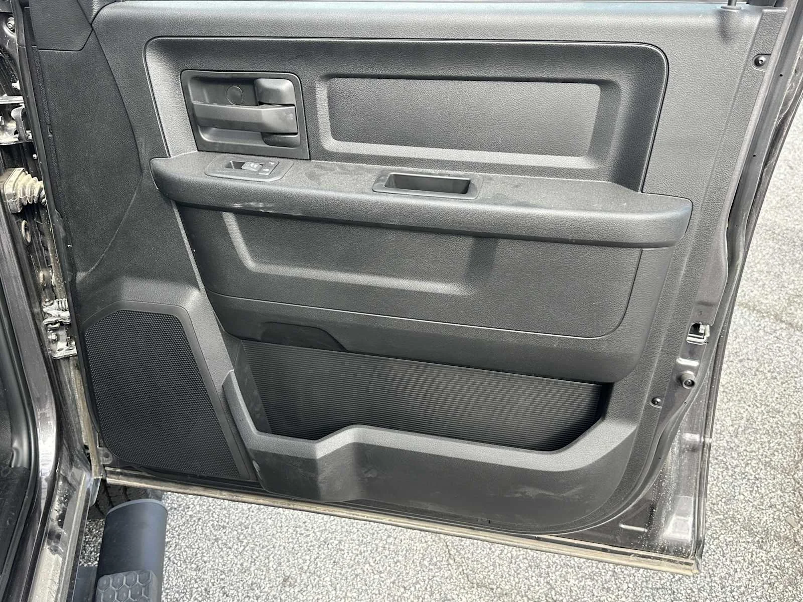 2025 RAM 2500 Tradesman - Photo 14