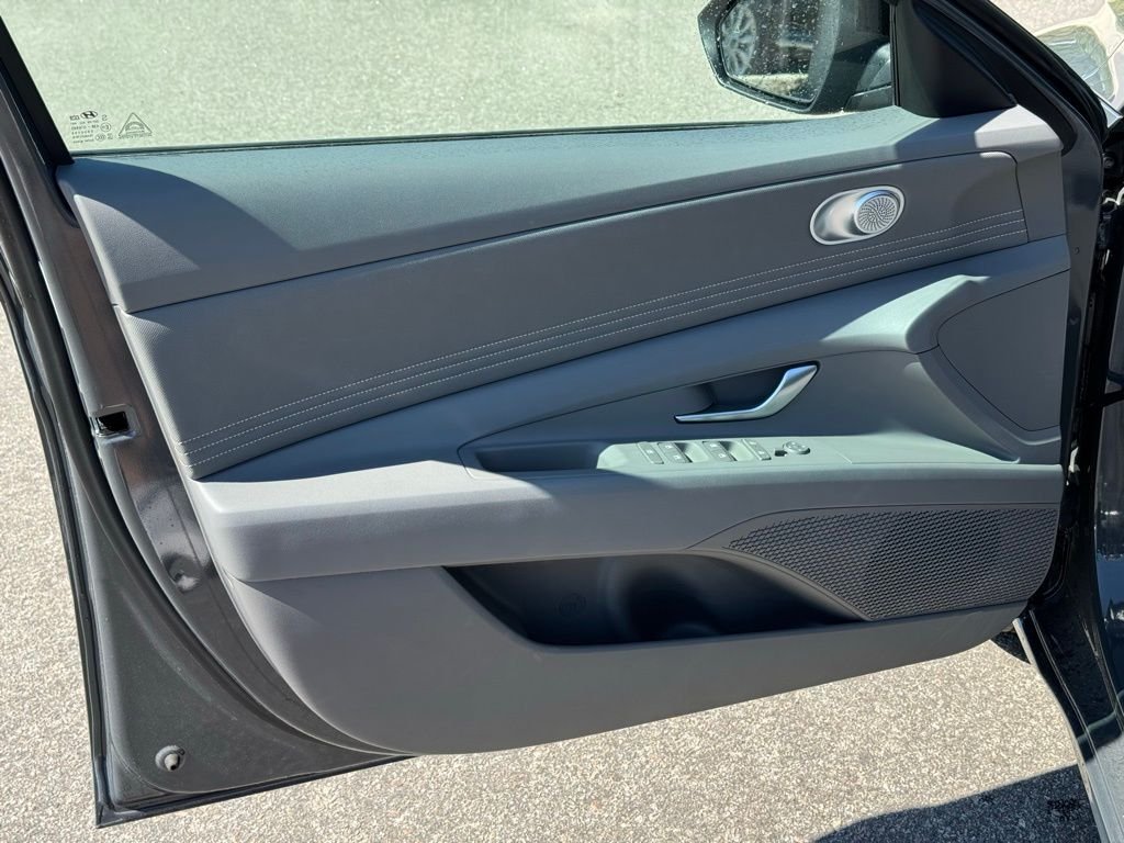 2026 Hyundai Elantra SEL Sport - Photo 19