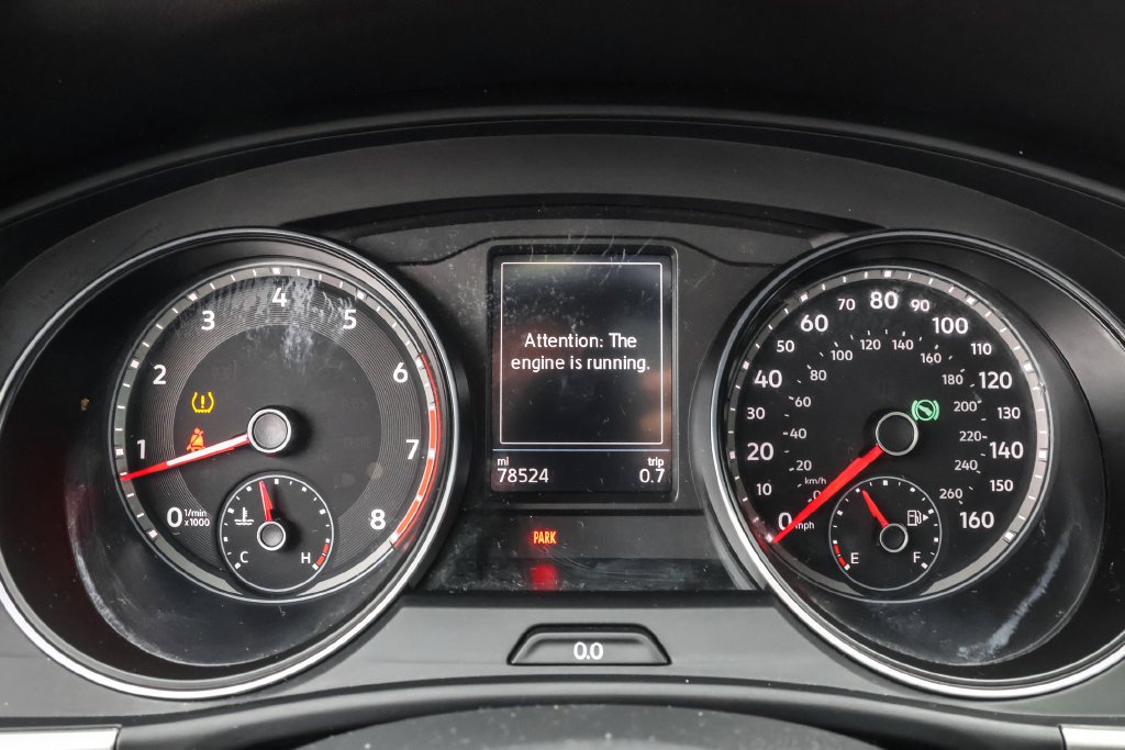 Used 2021 Gray Volkswagen 3.6L V6 SE w/Technology R-Line image 22