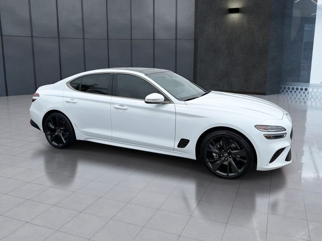 2023 Genesis G70 2.0T RWD photo