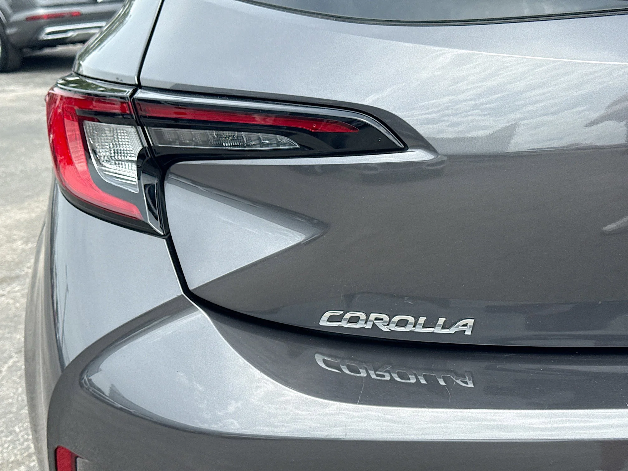 Used 2024 Magnetic Gray Metallic Toyota SE image 10