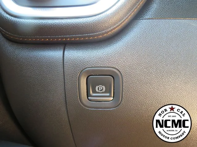 Used 2021 Black GMC AT4 image 41