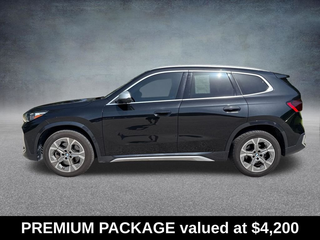 Used 2023 Black BMW xDrive28i image 2