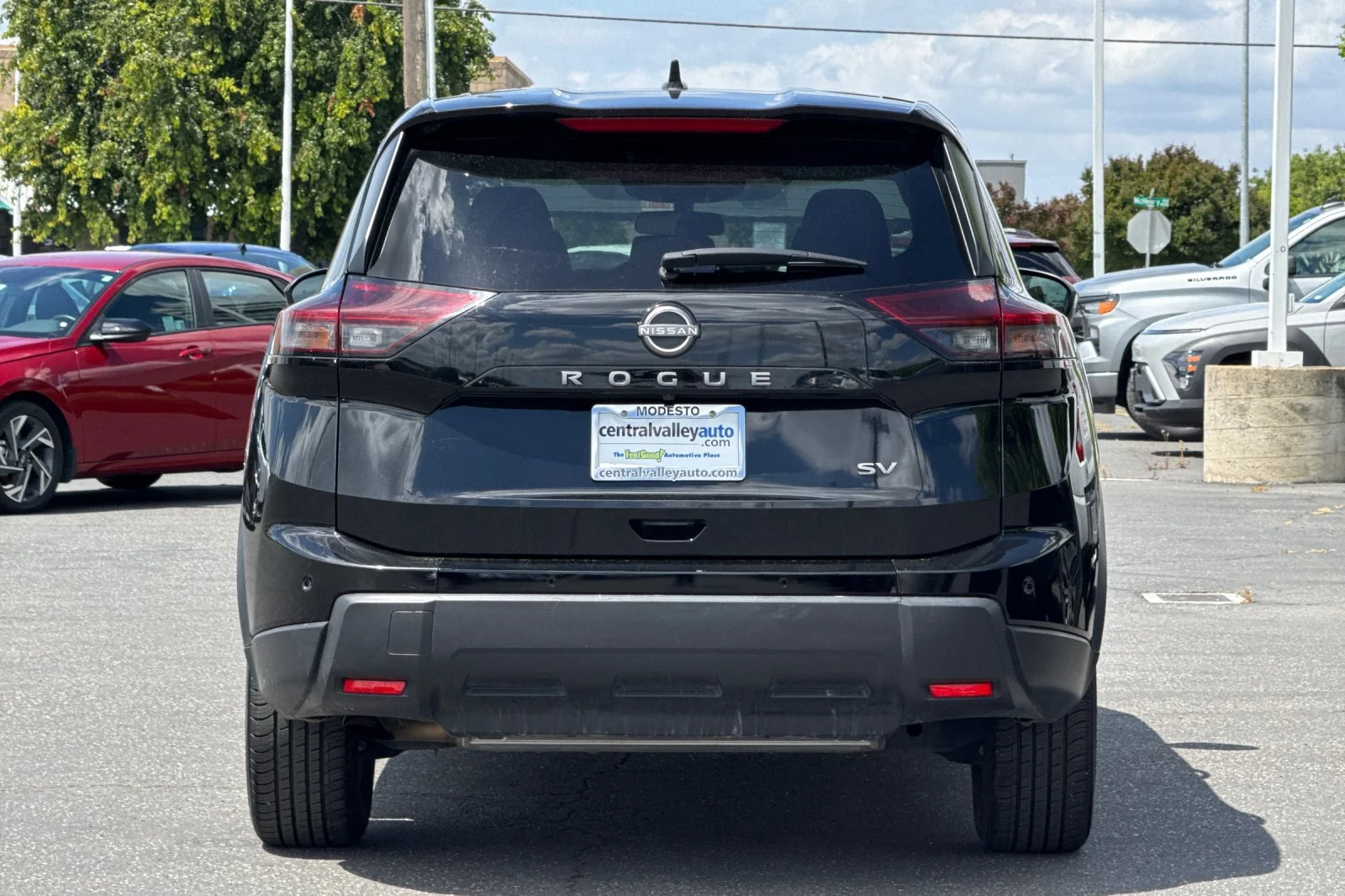 Used 2024 Super Black Nissan SV image 5