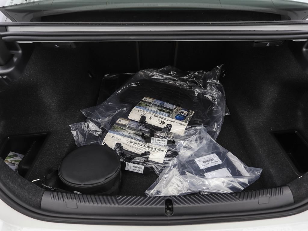 2026 BMW 5 Series 530i - Photo 24