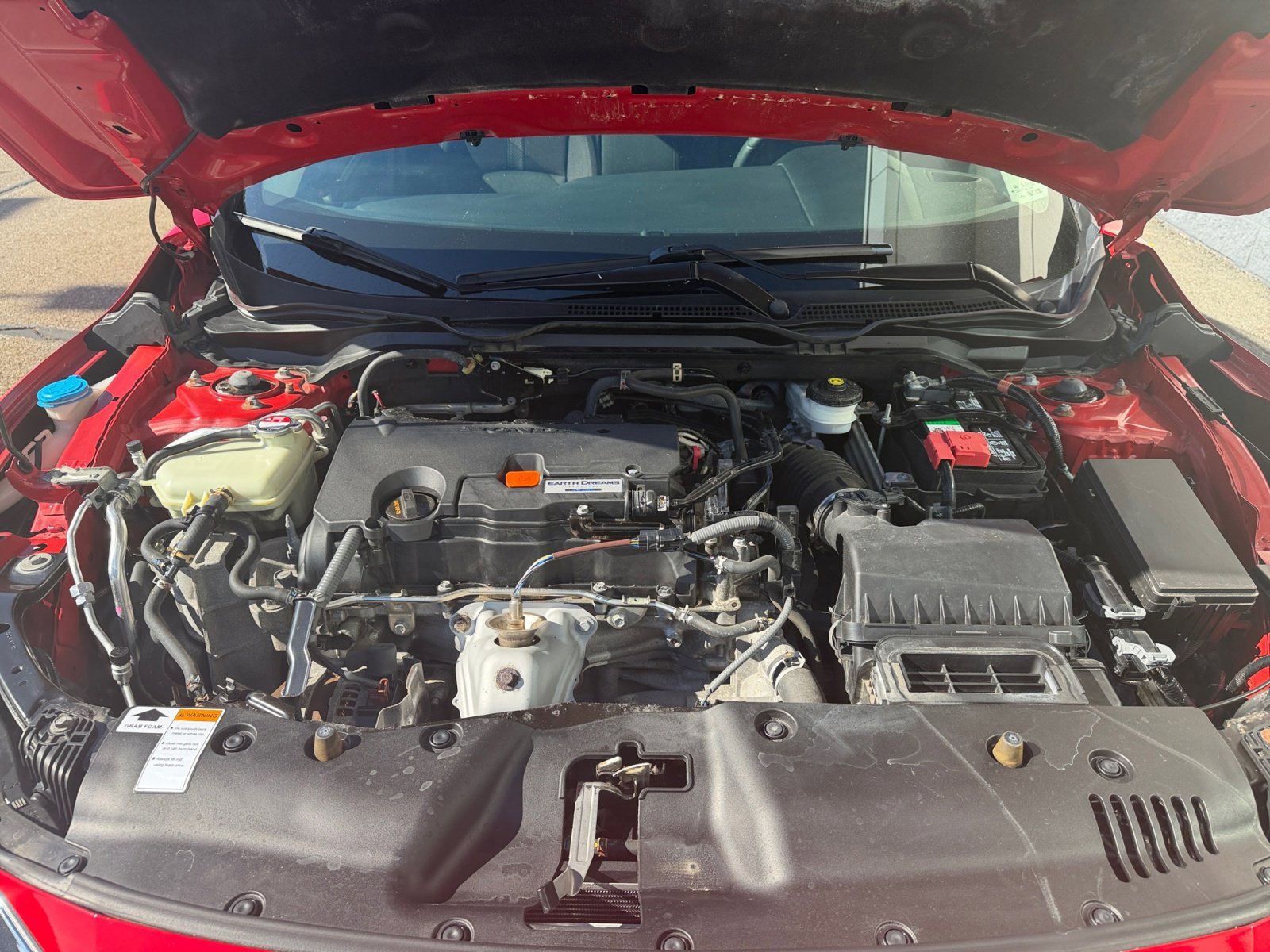 Used 2016 Red Honda LX image 6