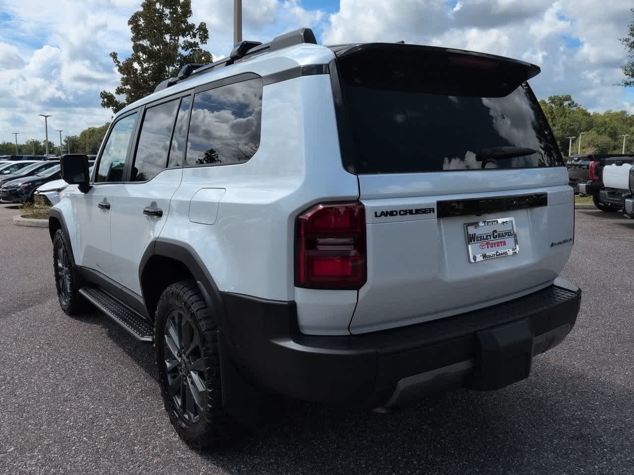 Certified Used 2025 Wind Chill Pearl Toyota  image 4