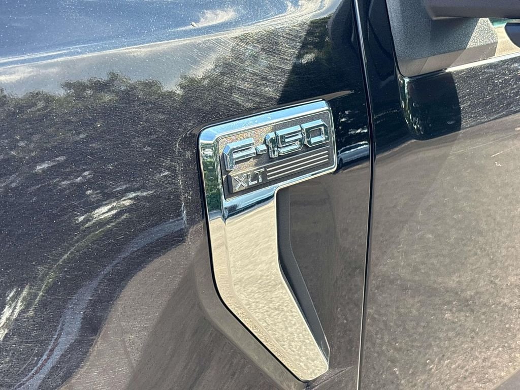 Used 2025 Black Ford XLT image 9