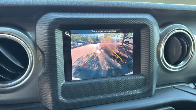 Used 2020 White Jeep Overland image 27