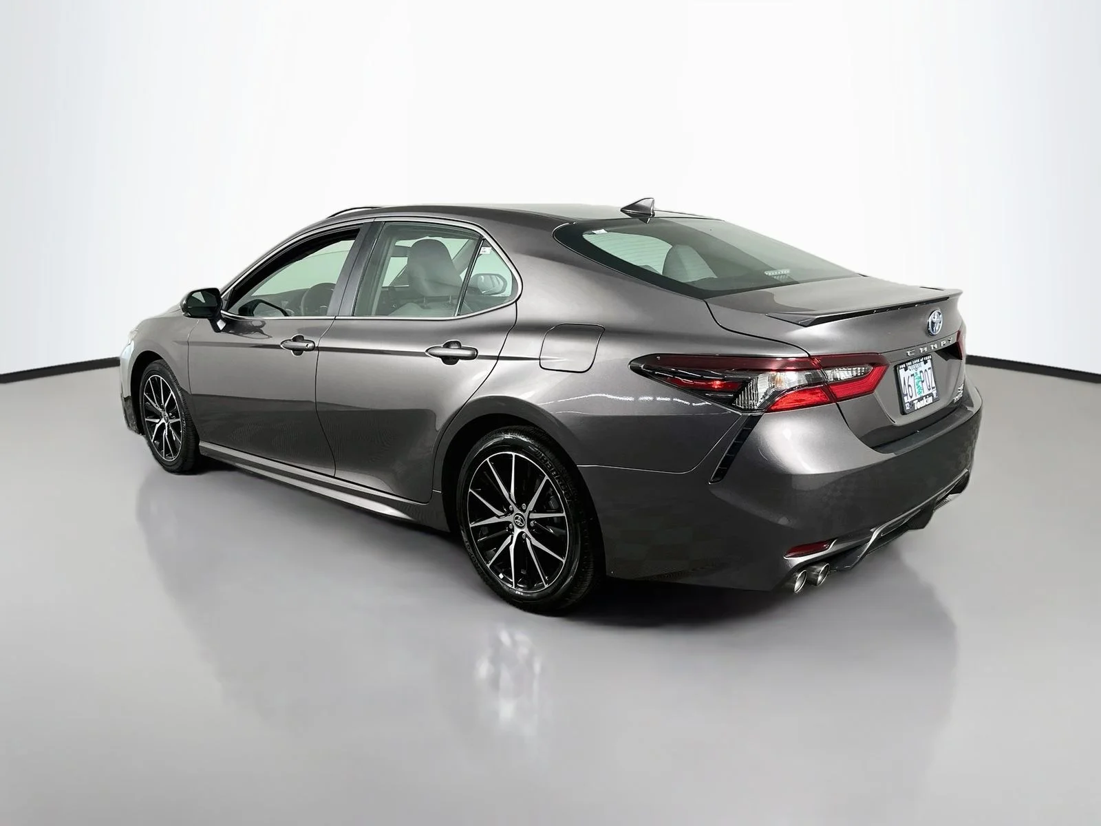 Used 2024 Predawn Gray Mica Toyota SE image 5