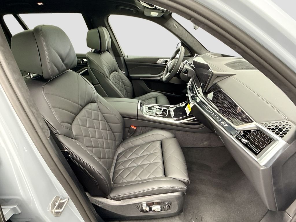 Used 2026 Gray Metallic BMW xDrive40i image 19