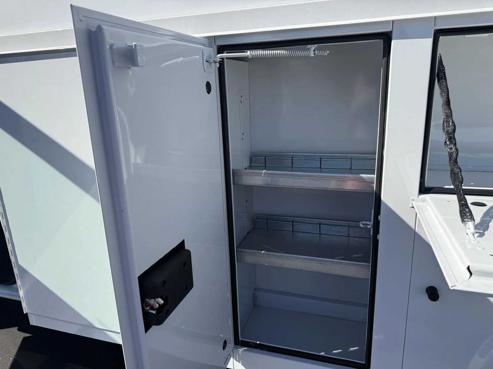 New 2026 Summit White Chevrolet 1WT image 28