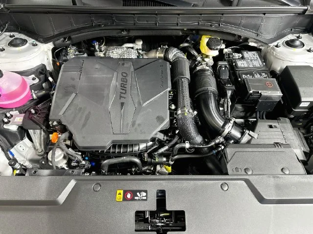 New 2027 Silver Hyundai SE image 20