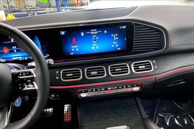 New 2026 Polar White Mercedes-Benz AMG® GLE 53 4MATIC+ Coupe image 34