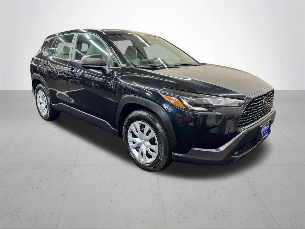 Used 2024 Black Toyota L image 9
